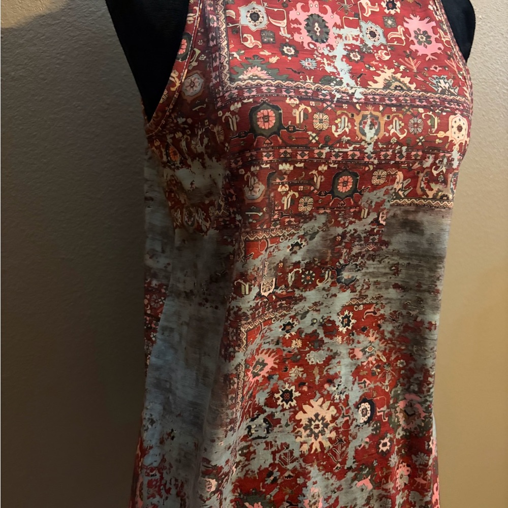 Patterned Tank Top - Picture 2 of 7